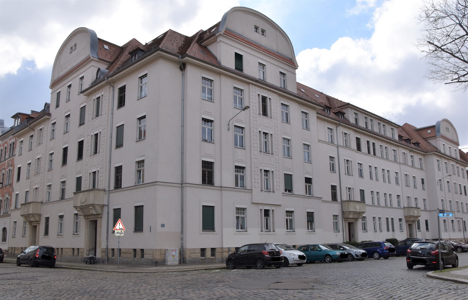 Straßenansicht