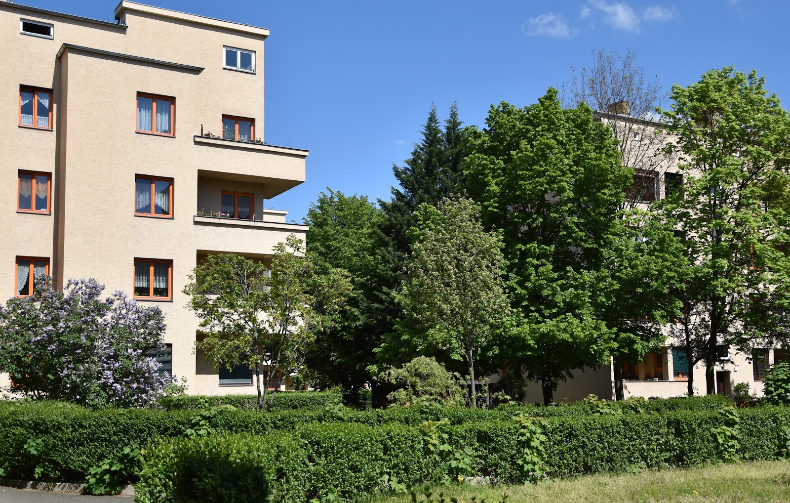 Straßenansicht